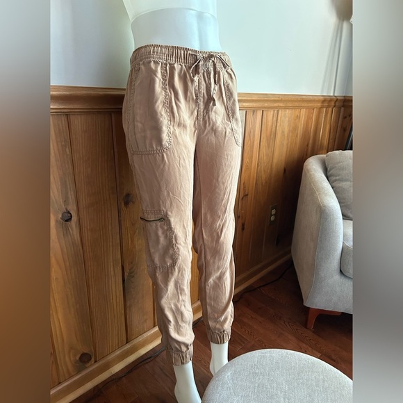 Lyocell, Nicole Miller sz S, cargo khakis, tan, elastic waist & ankles, comfy - Picture 3 of 9